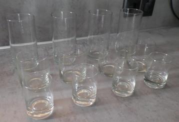 Glazenset 3x 4 beschikbaar voor biedingen