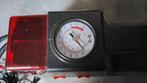 Mini compressor met schijnwerper, Ophalen of Verzenden, Gebruikt