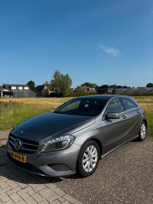 Mercedes-Benz A-Klasse A180 1.6 Blue Efficiency 2015 Grijs, Auto's, Mercedes-Benz, Particulier, A-Klasse, ABS, Airbags, Airconditioning