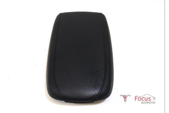 Armleuning van een Kia Cee'D, Auto-onderdelen, Interieur en Bekleding, Kia, Gebruikt, 6 maanden garantie, 12 maanden garantie