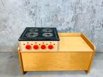 Vintage houten fornuis / keukentje uit kleuterschool, Ophalen of Verzenden, Gebruikt, Hout, Speelkeuken-accessoire