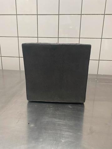 Antraciet Vierkante Bloempot beschikbaar voor biedingen