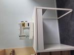 Tweedehands naaimachine met tafel, Ophalen, Gebruikt