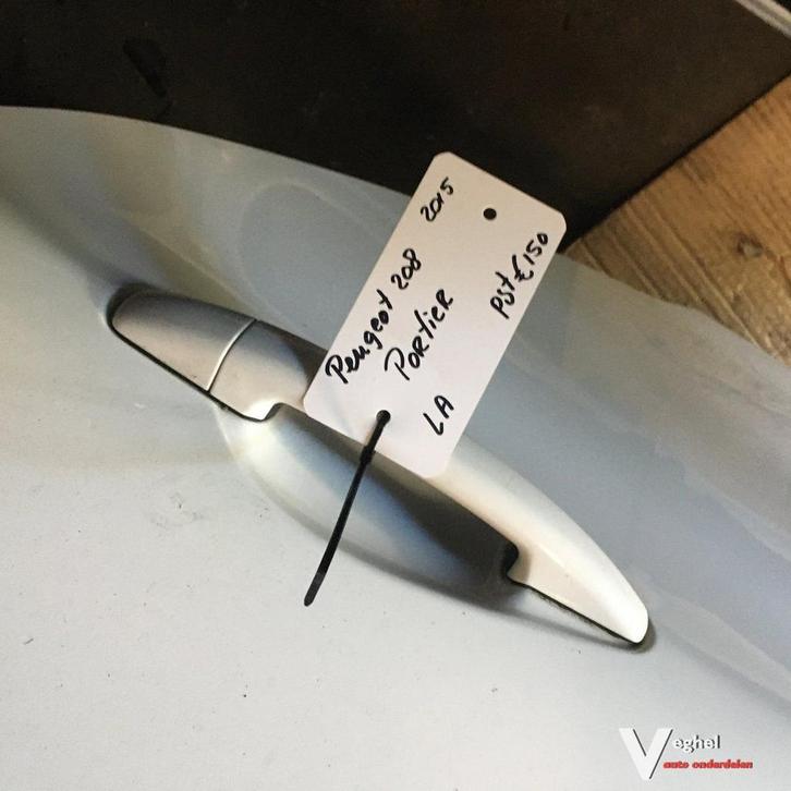 Peugeot 208 1.2 2015  Portier Linksachter, Auto-onderdelen, Carrosserie en Plaatwerk, Deur, Gebruikt, Ophalen