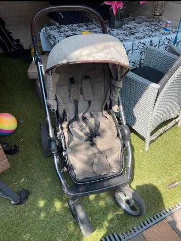 Kinderwagen Mutsy Evo,reiswieg,adapters,voetenzak,regenhoes beschikbaar voor biedingen