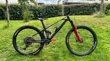 Mondraker Foxy Carbon RR maat L beschikbaar voor biedingen