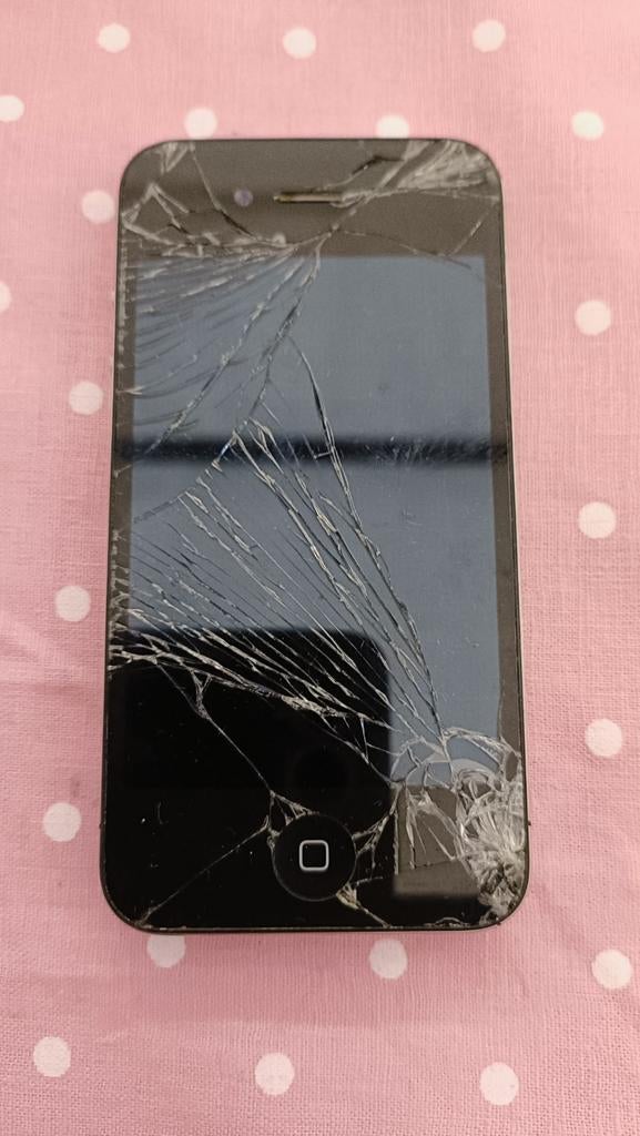 Defecte iPhone 4 - Onderdelen of reparatie, Telecommunicatie, Mobiele telefoons | Apple iPhone, Ophalen of Verzenden, Niet werkend
