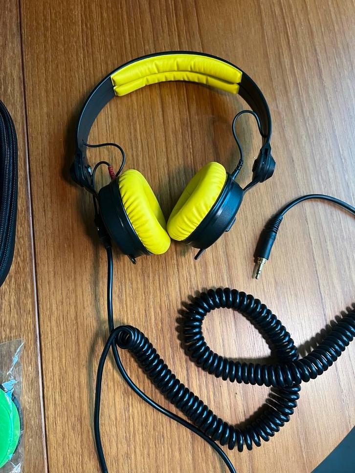 2 Sennheiser HD 25 HD-25 customised versies, Audio, Tv en Foto, Koptelefoons, Zo goed als nieuw, Op oor (supra aural), Sennheiser