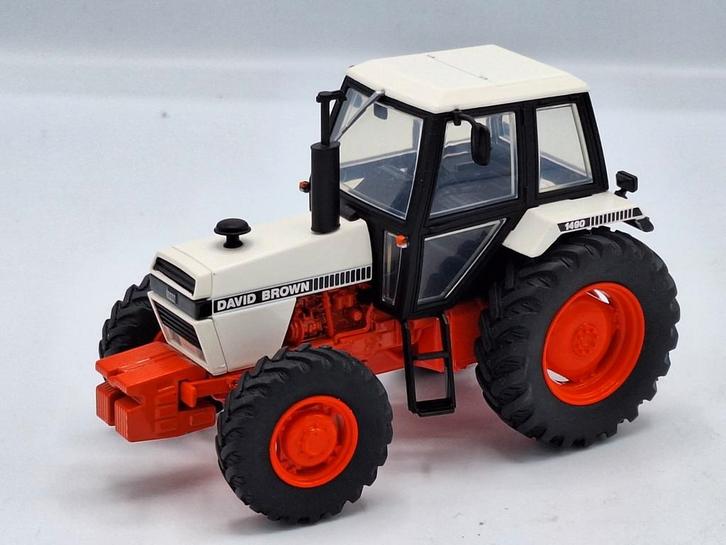 David Brown 1490 4WD, Hobby en Vrije tijd, Modelauto's | 1:32, Zo goed als nieuw, Tractor of Landbouw, Universal Hobbies, Ophalen of Verzenden