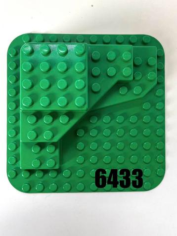 Lego Duplo 6433  -  Bouwplaat met Verhoogde Hoek beschikbaar voor biedingen