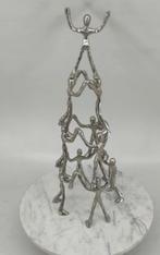 Zilverkleurige piramide van 9 personen, hoogte 63 cm, Huis en Inrichting, Ophalen of Verzenden, Zo goed als nieuw