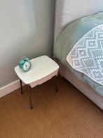 Vintage buisframe nachtkastje, Ophalen, Gebruikt, Hout, Minder dan 55 cm