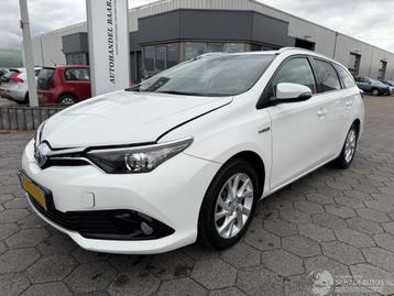 Toyota Auris Touring Sports 1.8 Hybrid Dynamic Go (bj 2017) beschikbaar voor biedingen