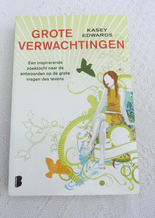 Boek: Grote verwachtingen – Kasey Edwards (2e druk uit 2010), Boeken, Romans, Zo goed als nieuw, Europa overig, Ophalen of Verzenden