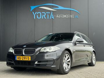 BMW 5-serie Touring 520i AUTOMAAT Black & Silver Line COMFOR