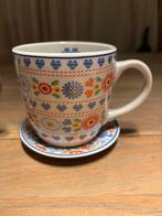 Kakelbont mokken en schoteltjes (2 stuks), Gebruikt, Ophalen of Verzenden, Kop(pen) en/of Schotel(s), Aardewerk