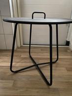 Zwarte bijzettafel, Huis en Inrichting, Tafels | Bijzettafels, Minder dan 55 cm, Gebruikt, Metaal of Aluminium, Rond