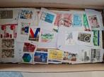 Doos postzegels Nederland Gulden, Ophalen of Verzenden, Na 1940, Gestempeld