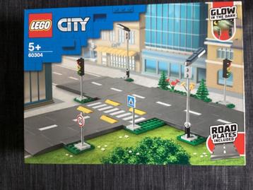 NIEUW Lego City Wegenplaten (60304) beschikbaar voor biedingen