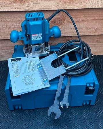 Makita 3620 Bovenfrees compleet + M Box beschikbaar voor biedingen