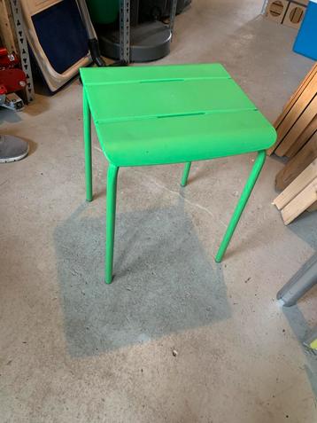 2 stuks IKEA groen VÄDDÖ krukjes/ tafeltjes beschikbaar voor biedingen