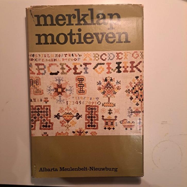 Merkklap Motieven - Albarta Meulenbelt-Nieuwburg, Boeken, Filosofie, Gelezen, Overige onderwerpen, Ophalen of Verzenden