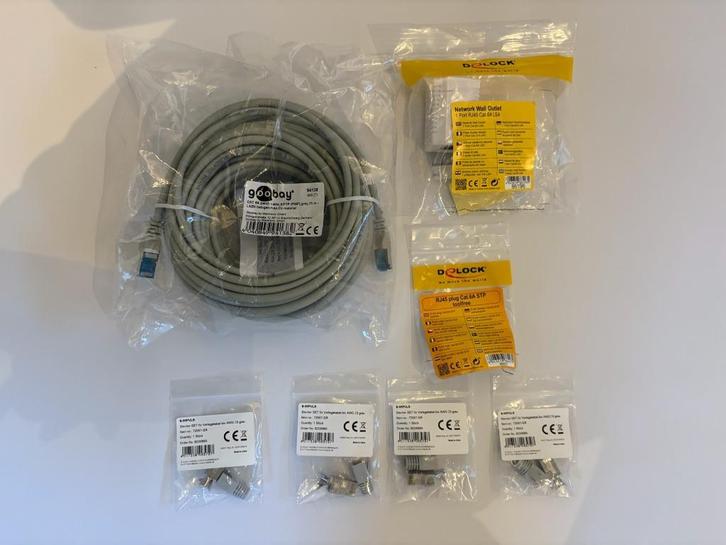 CAT6a S/FTP (Cable 15m, Connectors, Outlet, Plugs), Computers en Software, Pc- en Netwerkkabels, Zo goed als nieuw, Ophalen of Verzenden
