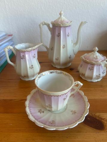 Antiek Koffieservies - 4 Delig beschikbaar voor biedingen