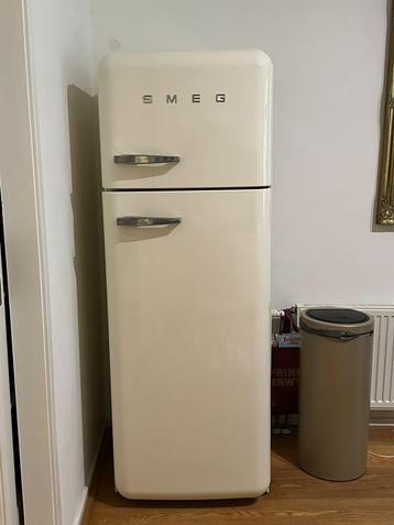SMEG Koelkast - Werkt goed, op te halen vanaf 31-10 beschikbaar voor biedingen