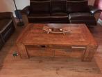 Zware salontafel, houten salontafel, Ophalen