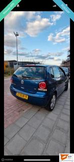 Volkswagen Polo 1.4-16V SPORTLINE NAP/NWE APK/NETTE AUTO/LM, Auto's, Volkswagen, Voorwielaandrijving, Gebruikt, 4 cilinders, Blauw