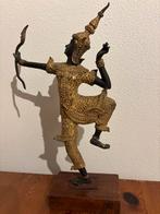 Oosters beeld van een krijger met pijl en boog, Ophalen of Verzenden