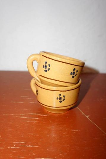 vintage Puglia espresso kopjes met typisch bloemenmotief  beschikbaar voor biedingen