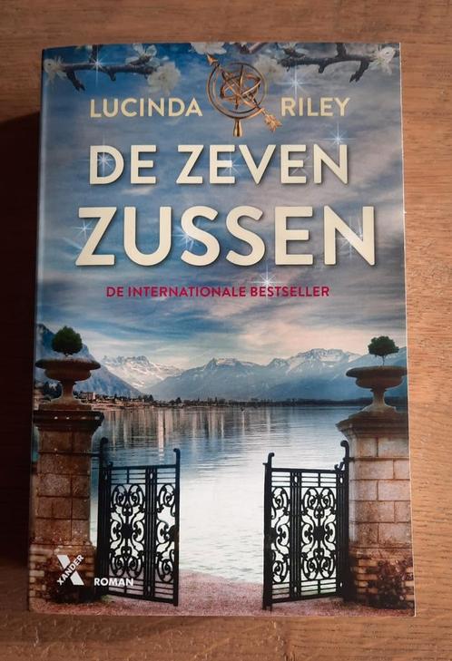 Lucinda Riley - De zeven zussen, Boeken, Literatuur, Zo goed als nieuw, Nederland, Ophalen of Verzenden