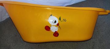 Vintage Babybadje met leuke print beschikbaar voor biedingen