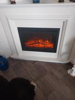 Elektrisch haard met een witte schouw, Huis en Inrichting, Haarden, Ophalen of Verzenden, Zo goed als nieuw, Vrijstaande haard