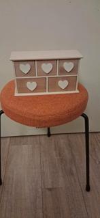 Kleine sieraden kastje met 5 laatjes, Ophalen