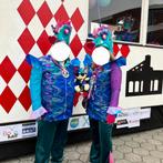 Foamhoeden voor carnaval, Ophalen