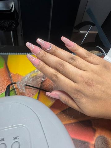  Beginnende Nagels & Lashes - Goedkope Prijzen Aan Huis! beschikbaar voor biedingen