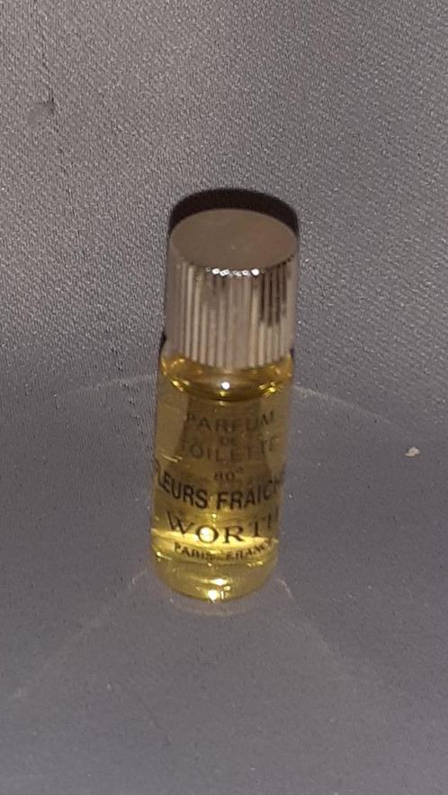 Volle parfum mini - Worth fleurs fraiche oudje, Verzamelen, Parfumverzamelingen, Zo goed als nieuw, Miniatuur, Gevuld, Ophalen of Verzenden