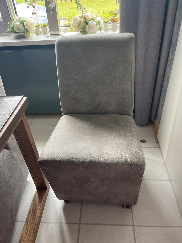 Eetkamerstoelen op wielen - Grijs gemeleerd, Huis en Inrichting, Stoelen, Gebruikt, Stof, Grijs, Ophalen