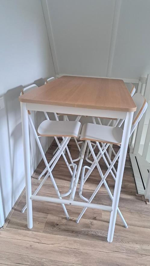 Ikea Tommaryd Bartafel wit met 4 inklapbare stoelen zgan, Huis en Inrichting, Tafels | Statafels, Zo goed als nieuw, Ophalen