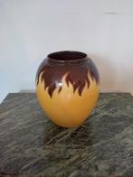 Vintage vaas Mosa te koop, Huis en Inrichting, Woonaccessoires | Vazen, Ophalen of Verzenden, Overige kleuren, Aardewerk of Porselein