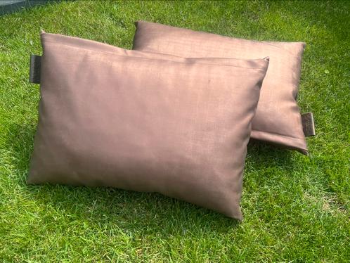 Buitenkussen sierkussen satijn brons outdoor kussens, Tuin en Terras, Tuinmeubel-accessoires, Zo goed als nieuw, Ophalen of Verzenden