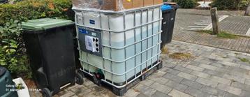 GRATIS 1000 LITER IBC TANK MET KRAAN. GRATIS AFTEHALEN!!! beschikbaar voor biedingen