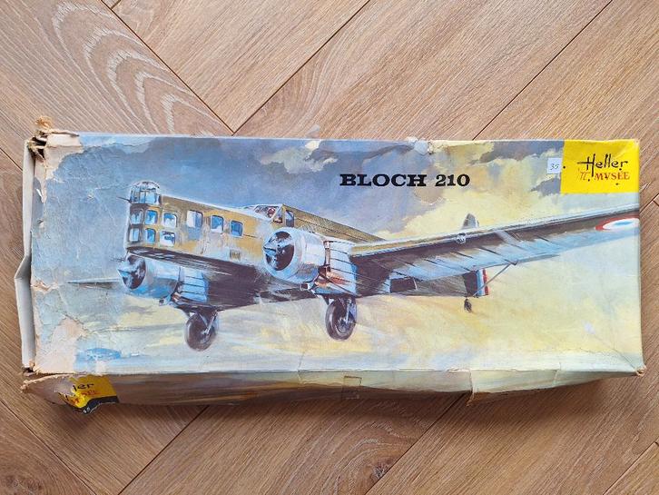 1:72 1/72 Heller Bloch 210, Hobby en Vrije tijd, Modelbouw | Vliegtuigen en Helikopters, Zo goed als nieuw, Vliegtuig, 1:72 tot 1:144