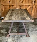 Grote vintage tafel robuust stoer industrieel gietijzer, Ophalen, Zo goed als nieuw, Rechthoekig, Hout