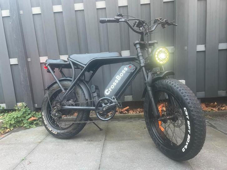 Crossboss V8, nieuw display, controller, remblokken, Fietsen en Brommers, Elektrische fietsen, Gebruikt, Overige merken, 59 cm of meer
