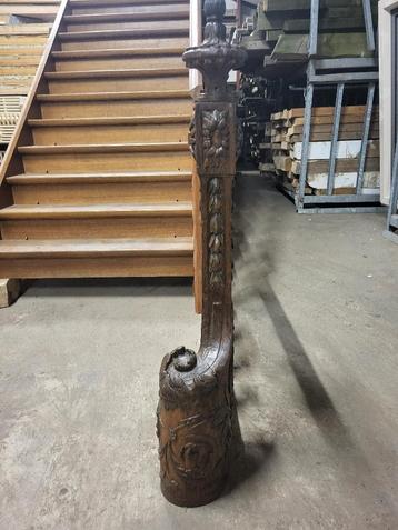 Eiken houten trap beschikbaar voor biedingen