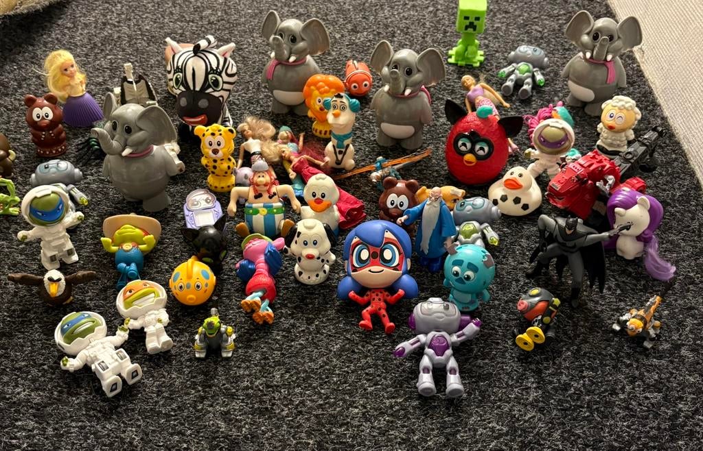 Veel speeltjes, Ophalen of Verzenden, Zo goed als nieuw